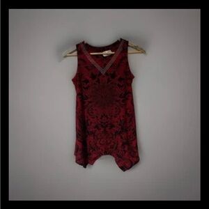 Lavish Brand Small Women’s Tank Top Red Black Floral Scoop Neck.